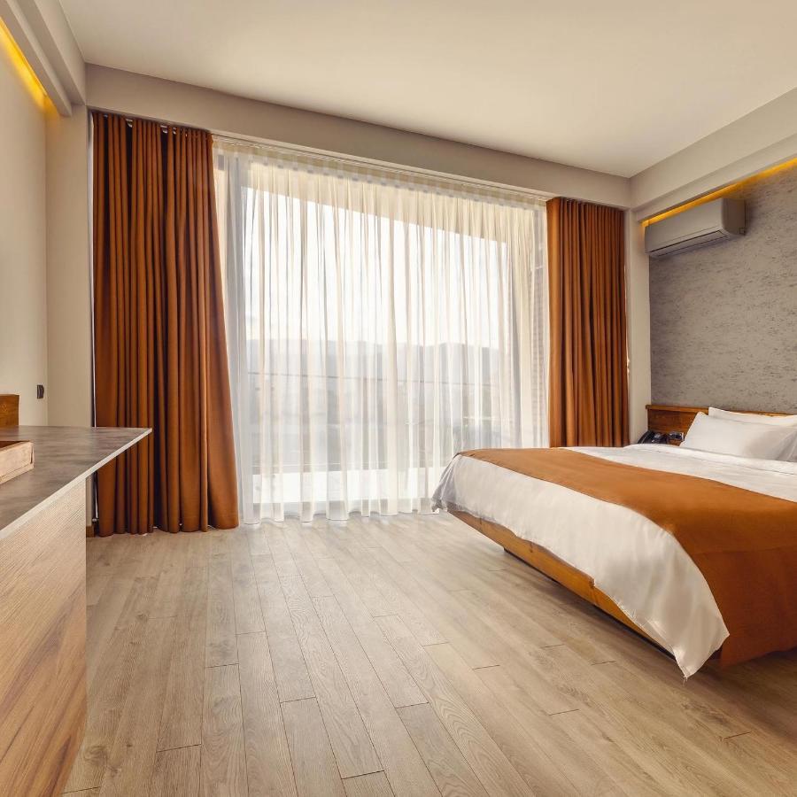 Ivy Hotel Tbilisi Buitenkant foto