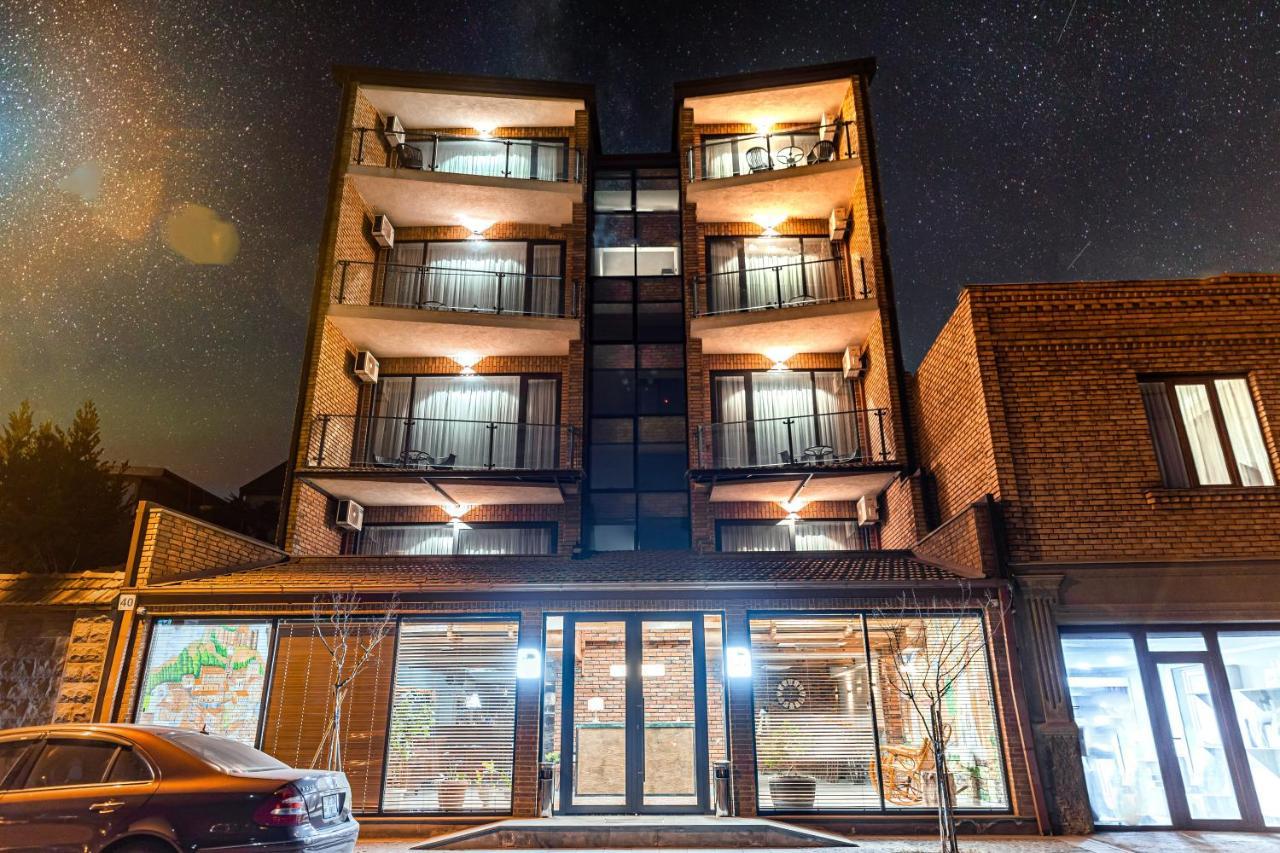 Ivy Hotel Tbilisi Buitenkant foto