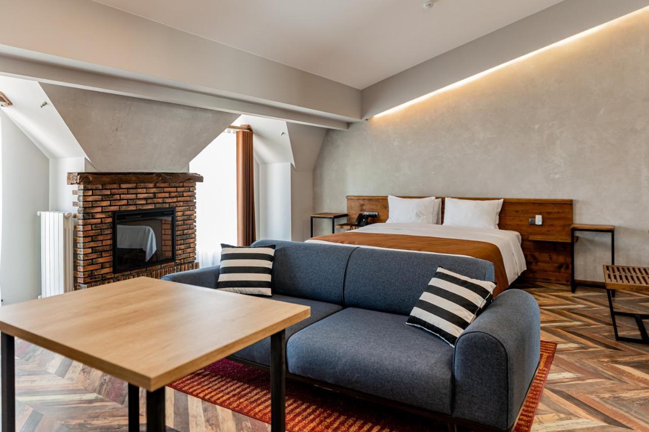 Ivy Hotel Tbilisi Buitenkant foto