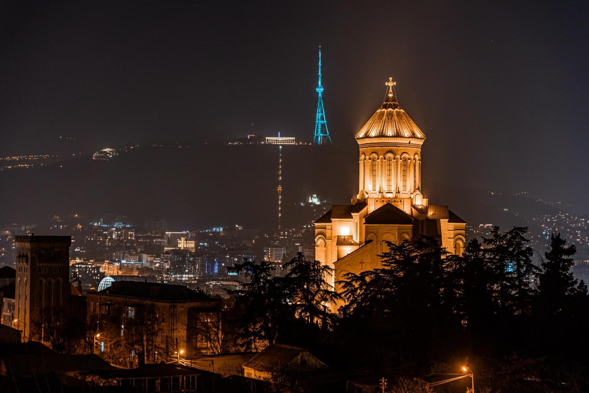 Ivy Hotel Tbilisi Buitenkant foto